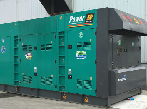 阳高升级发电机组的过程中需要注意哪些安全事项？