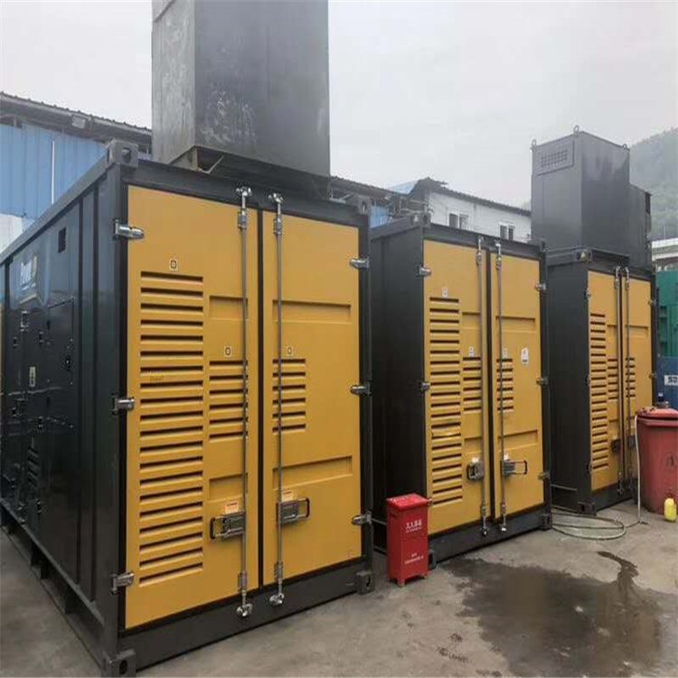 阳高温度变化对不同类型欠压保护装置的可靠性影响有何差异？