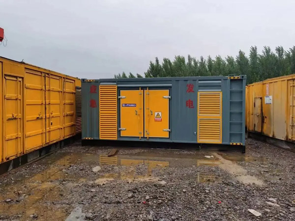 阳高柴油发电机如何判断干式空气滤清器是否需要更换？