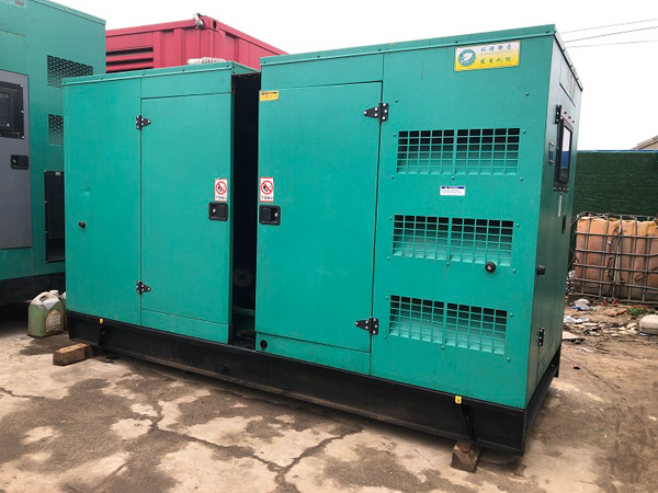 阳高怎样合理控制磷酸铁锂蓄电池的充放电倍率以延长其使用寿命？